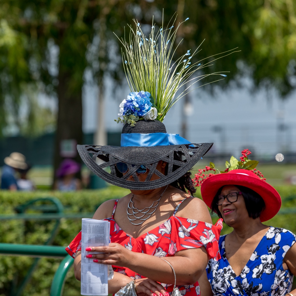 Queen's Plate Fashion at the Races008