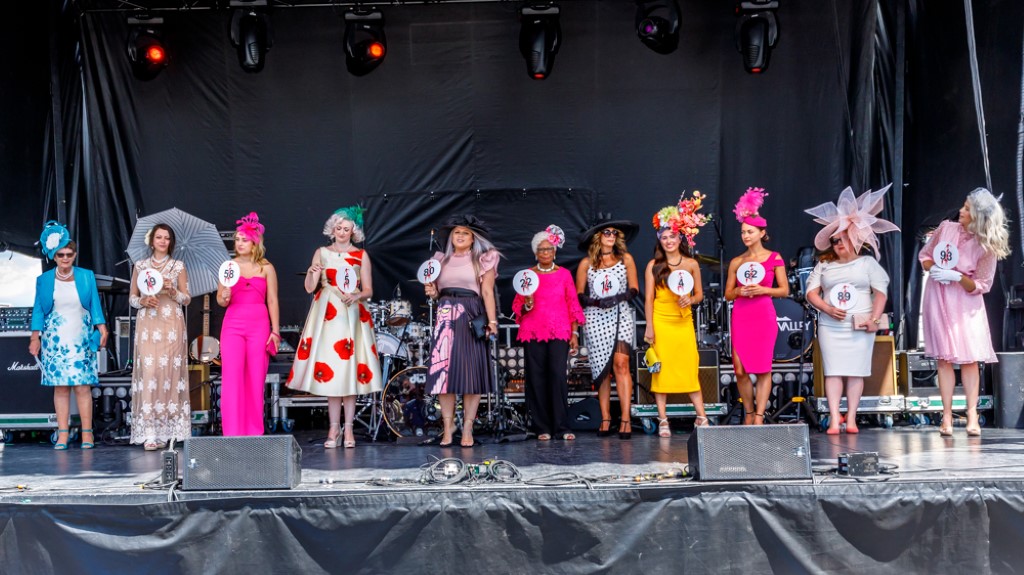 Queens-Plate-Fashion-at-the-Races-Competition-53