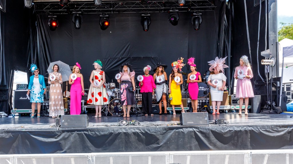 Queens-Plate-Fashion-at-the-Races-Competition-55