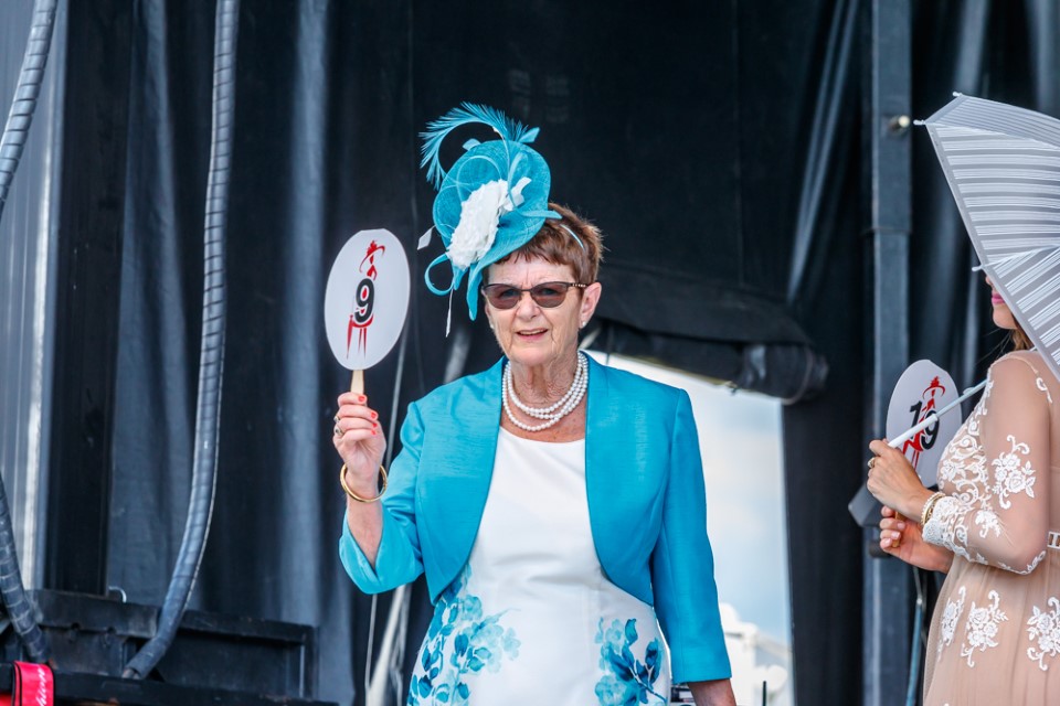 Fashion-at-the-Races-at-Queens-Plate-Woodbine-14