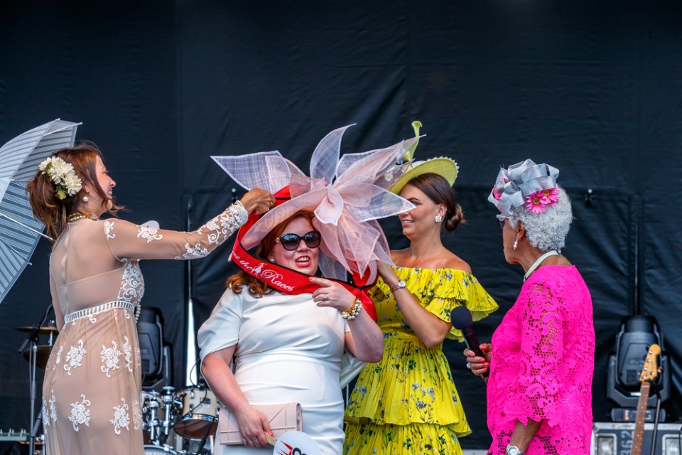 Fashion-at-the-Races-at-Queens-Plate-Woodbine-282
