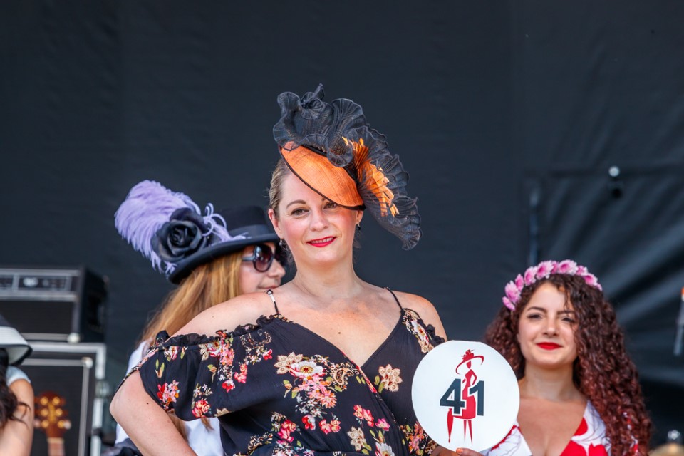 Fashion-at-the-Races-at-Queens-Plate-Woodbine-59