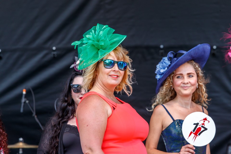 Fashion-at-the-Races-at-Queens-Plate-Woodbine-61