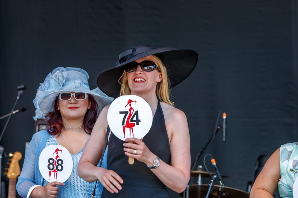 Fashion-at-the-Races-at-Queens-Plate-Woodbine-85