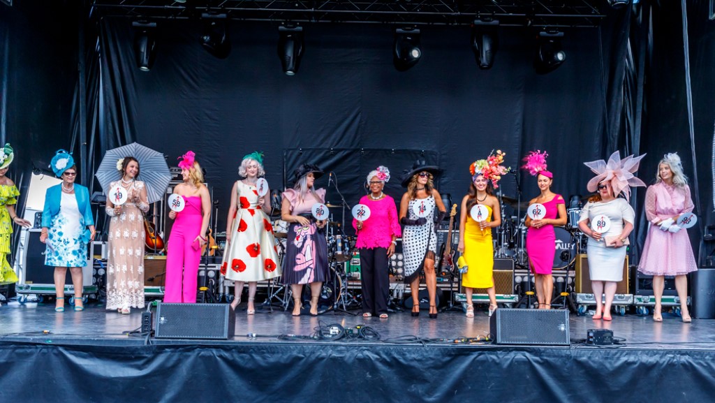 Queens-Plate-Fashion-at-the-Races-Competition-127