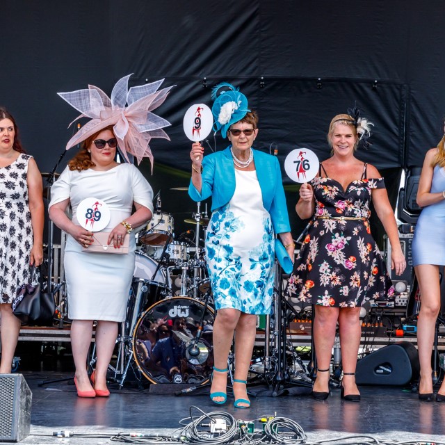 Queens-Plate-Fashion-at-the-Races-Competition-226