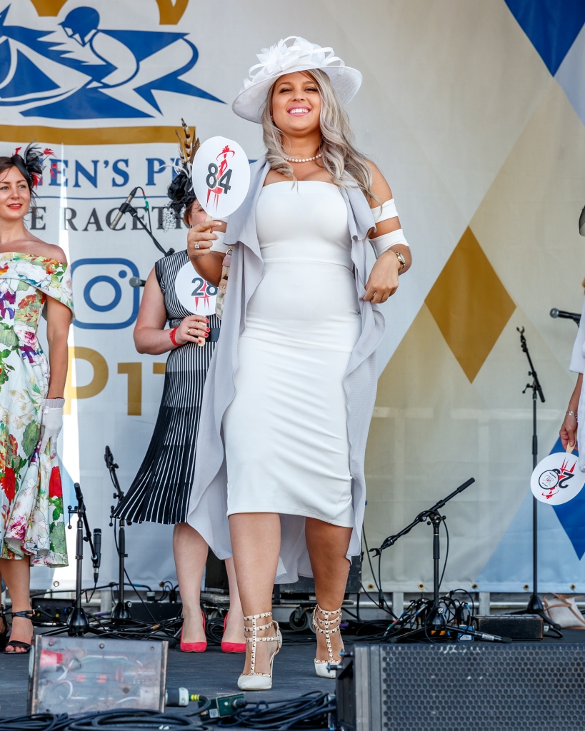 Fashion at the Races at Woodbine Queen's Plate Photo by Jesse Caris (123)