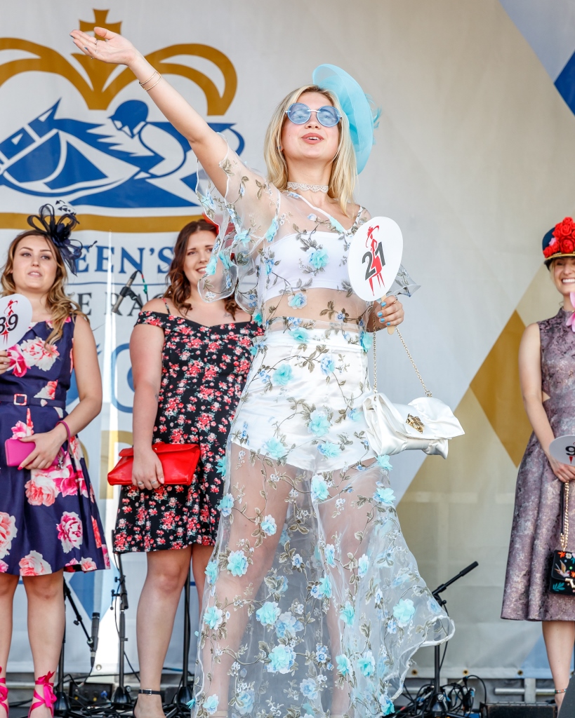 Fashion at the Races at Woodbine Queen's Plate Photo by Jesse Caris (145)