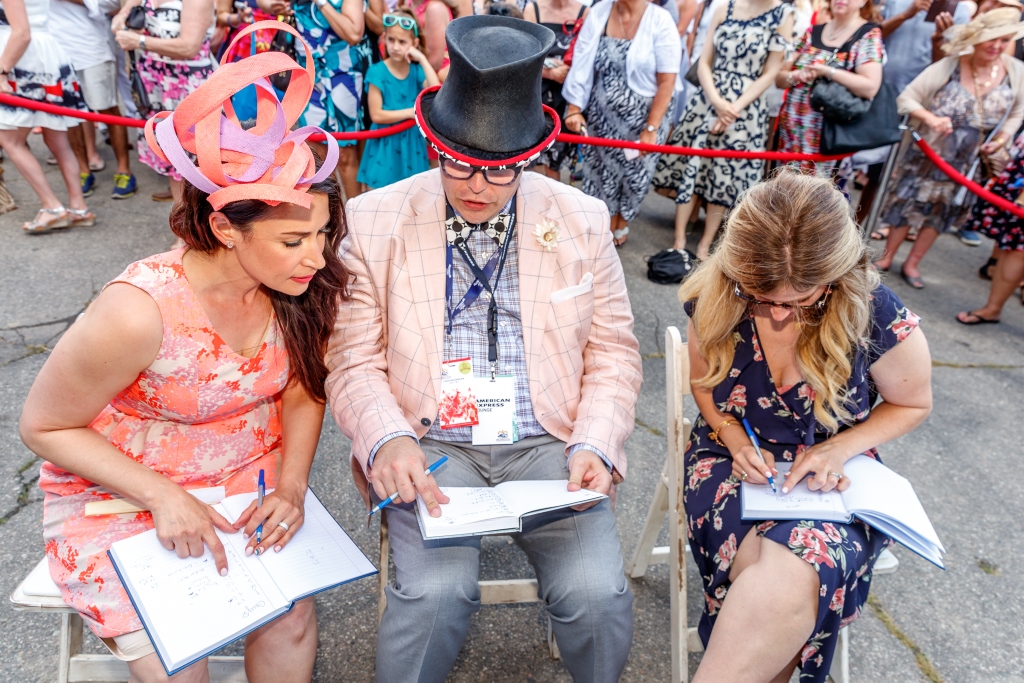 Fashion at the Races at Woodbine Queen's Plate Photo by Jesse Caris (3)