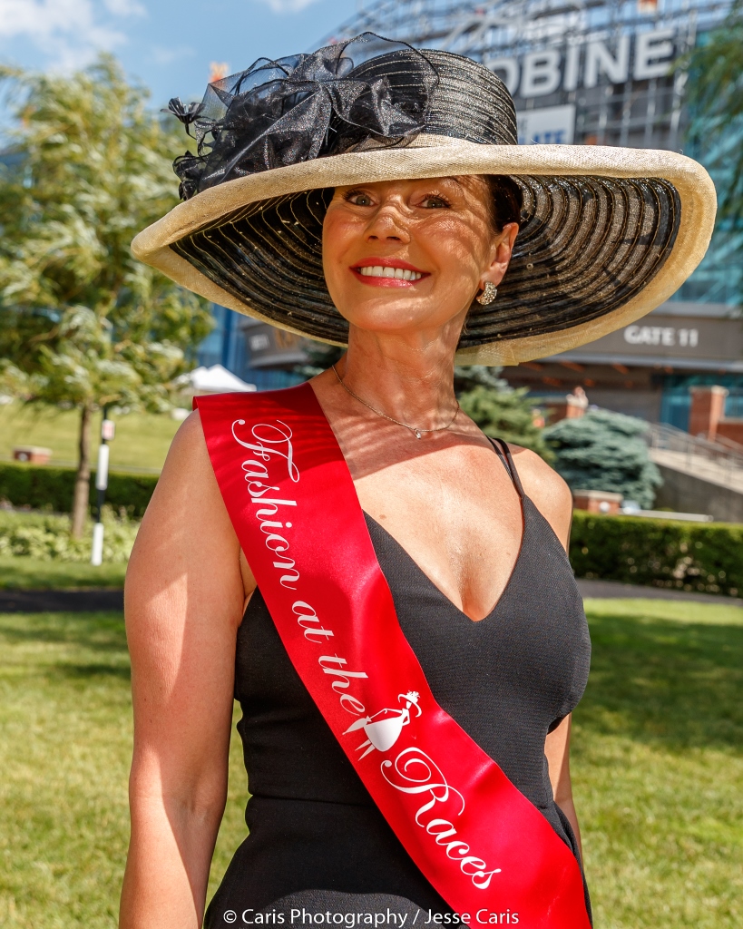 Fashion at the Races at Woodbine Queen's Plate Photo by Jesse Caris (44)