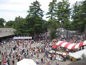 Saratoga Crowd